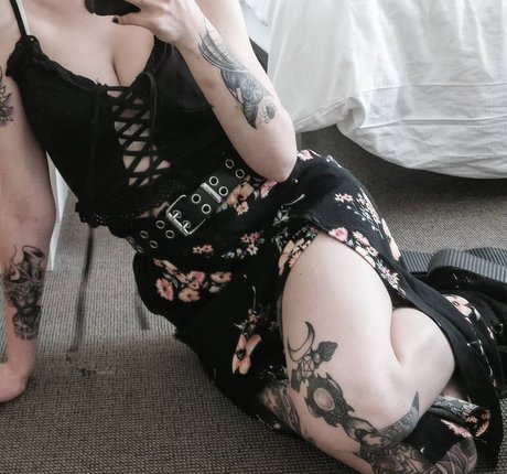 missdellavigne exclusive star pictures