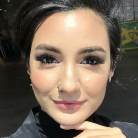 Ohnips erotic pornstar gallery