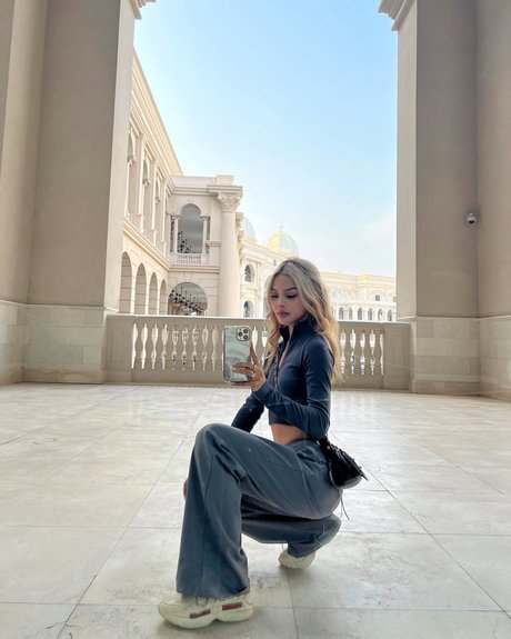 LilyMayMac model erotic galleries