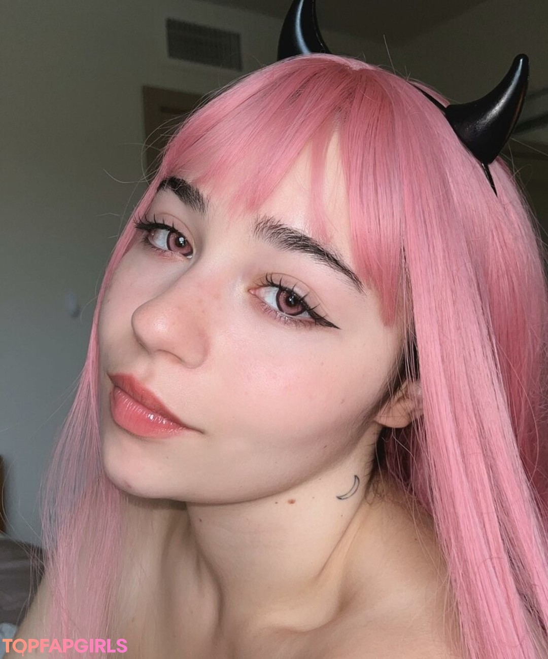 milf gangbang onlyfans pornographic photos