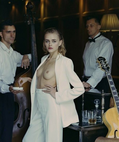 Yana Wex star adult pics