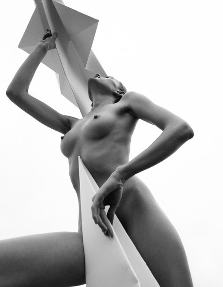 Yana Wex sexy actress picture