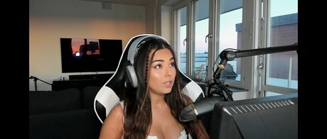 MichelleR star porn pic