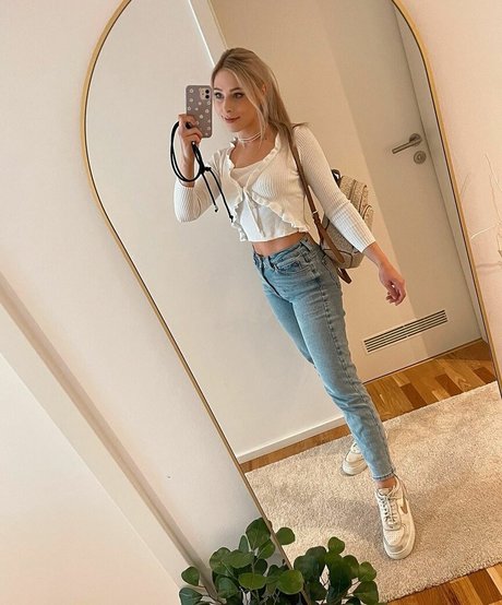 Milschbaum pretty pornstar pictures