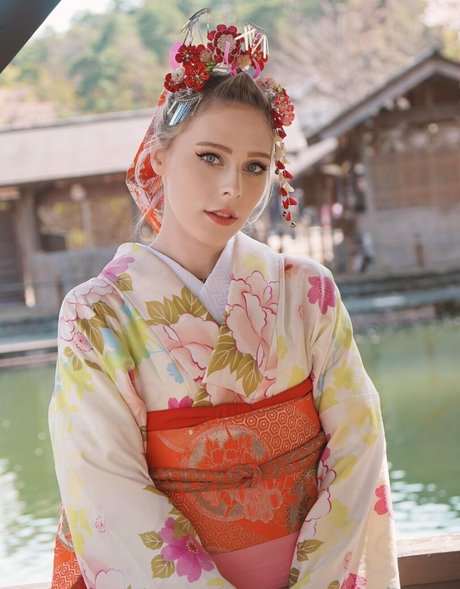 Milschbaum top pornstar image