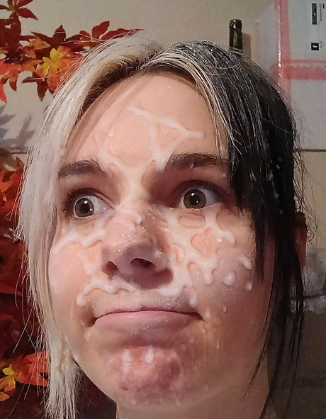 Cellutron model sexy image