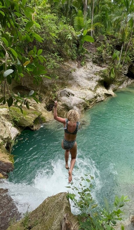 Mimi Lintrup beautiful star img