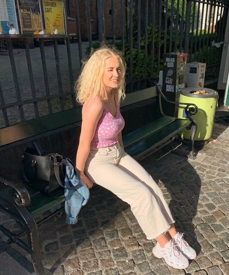 Mimi Lintrup perfect pornstar images