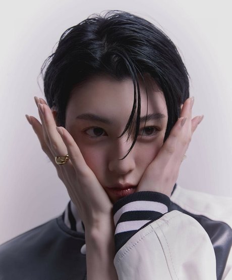 Ayaka Miyoshi xxx pornstar image