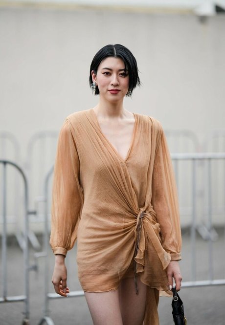 Ayaka Miyoshi exclusive model pictures