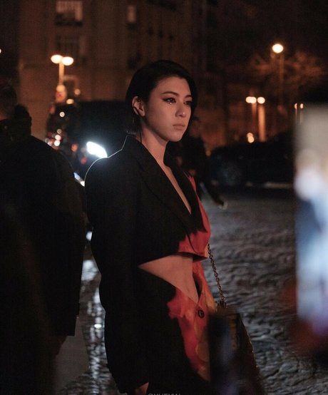 Ayaka Miyoshi model perfect photo