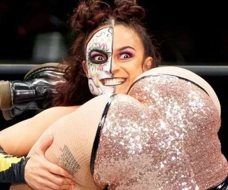 Thunder Rosa nudes model pics