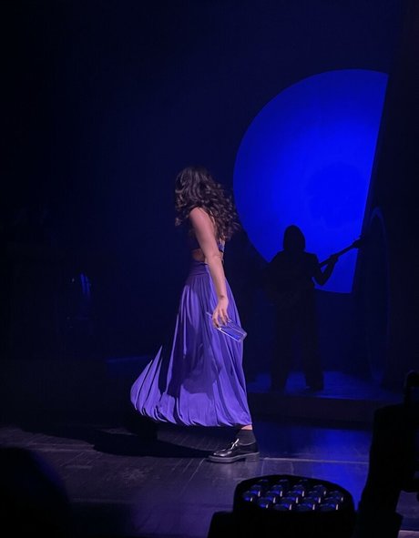 Lorde adult model photos