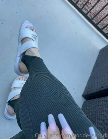 goddessfendi pretty model gallery