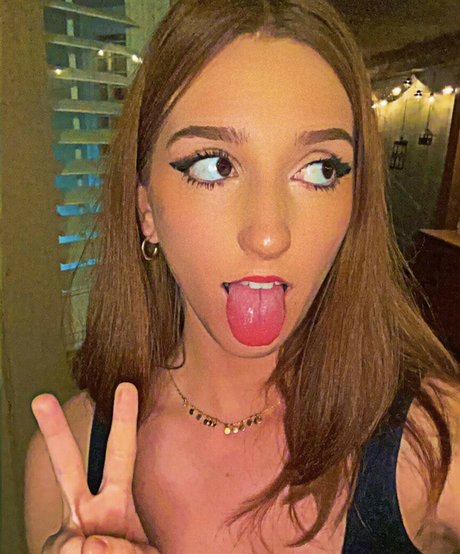 docilemoth free model image