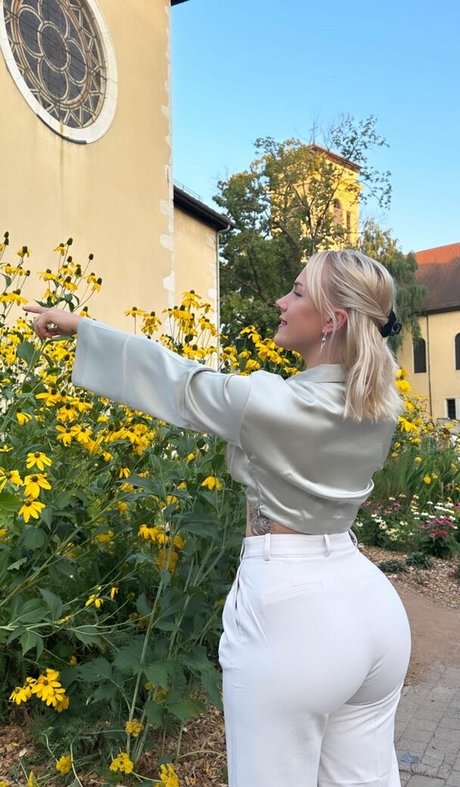 Bethfit star porn pictures