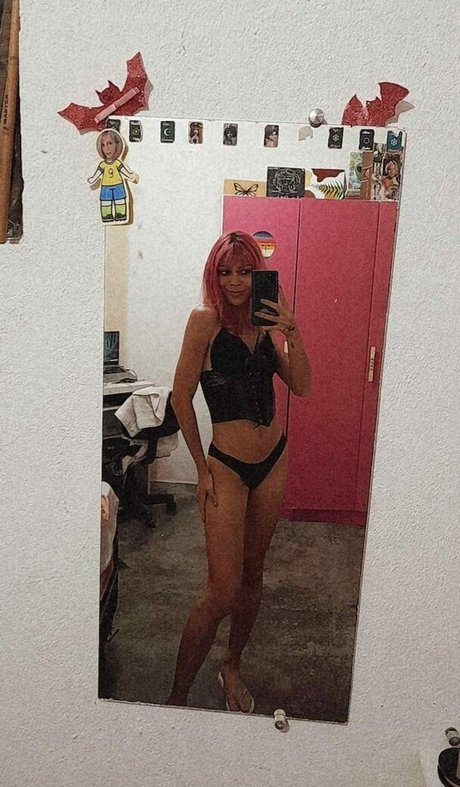 _leticialopes10 sexy star photos