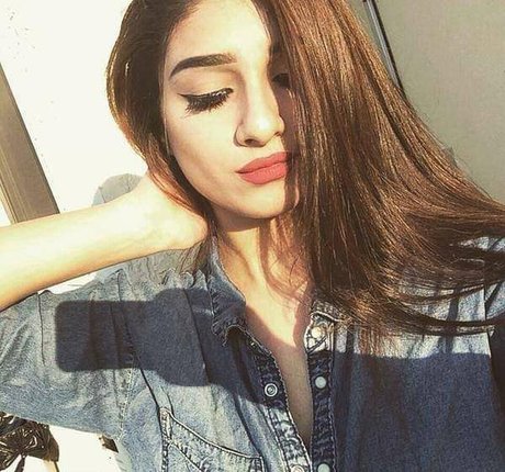 Alishba Sheikh pretty actress pic