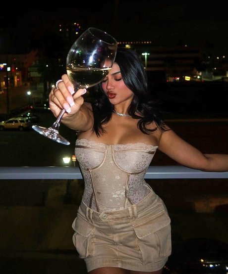 Alishba Sheikh star high quality picture