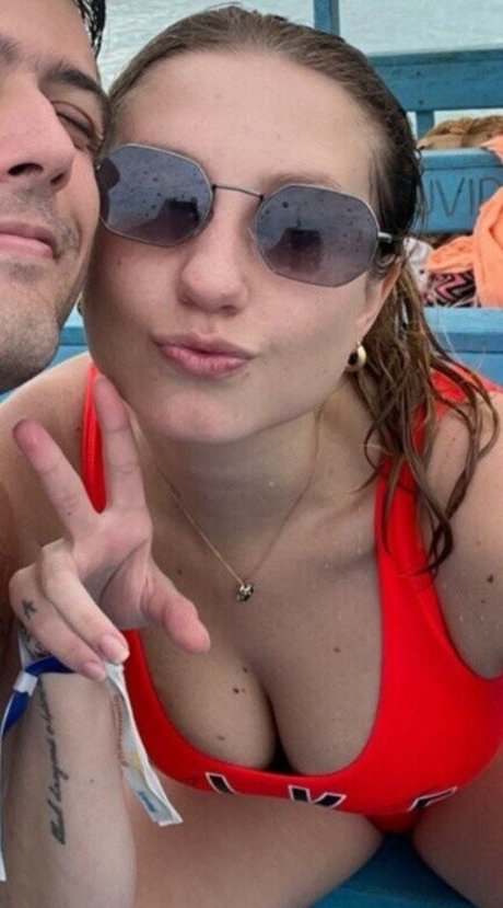 CherryGumms hot actress pics