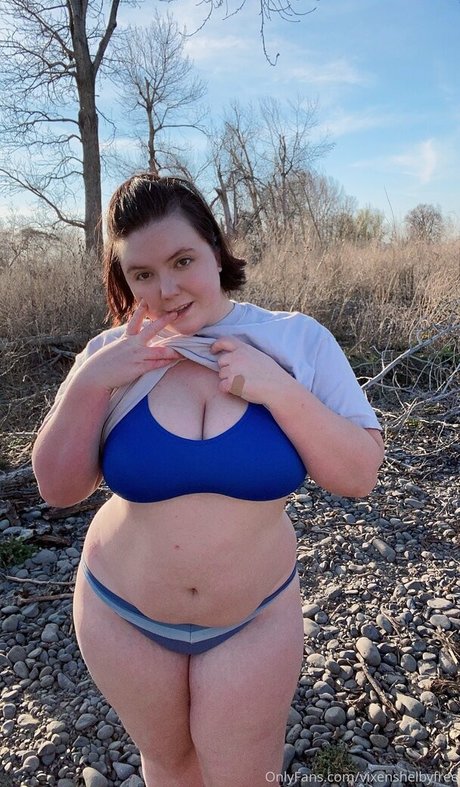 vixenshelbyfree star adult photos