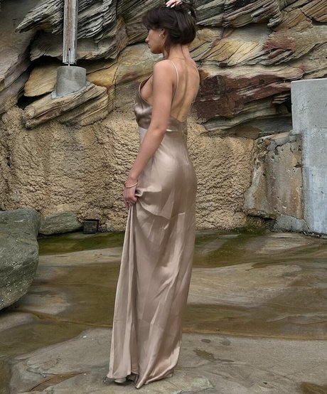 Holly Mueller pretty actress galleries