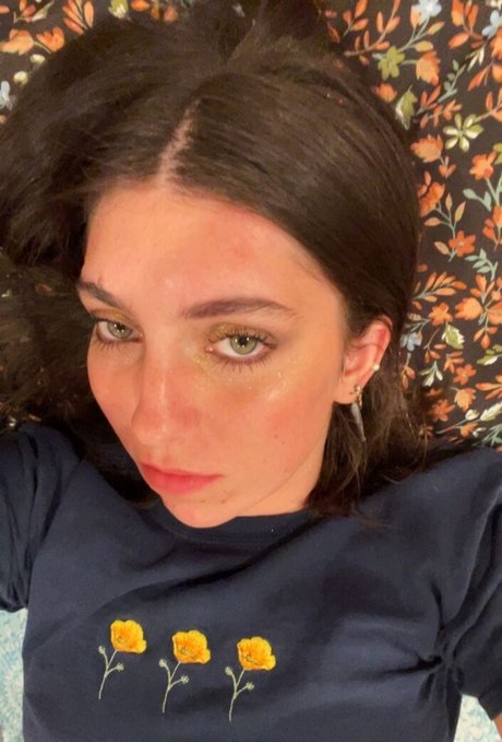 Kenna Lorene star sexy pic