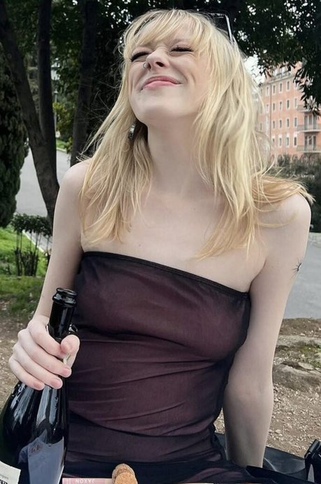 Amybeth McNulty exclusive star img