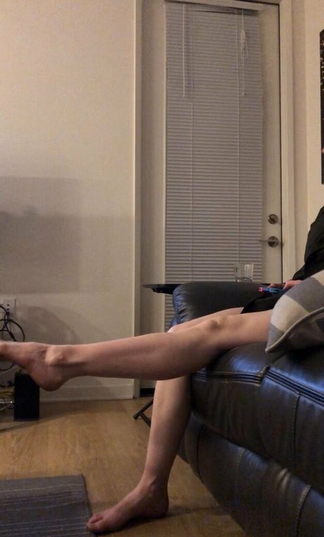 Wendy Lov model pretty image