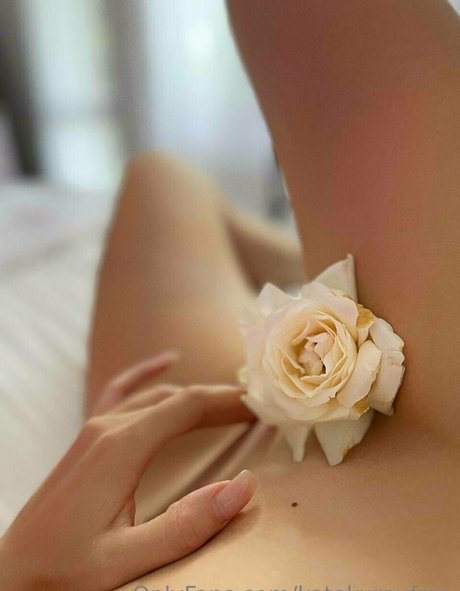 katekurayfree free actress pic