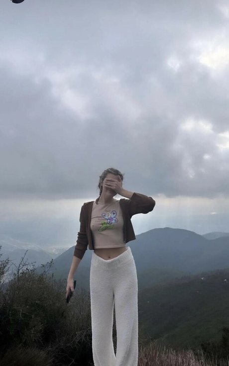 Alissa Violet sex pornstar photos