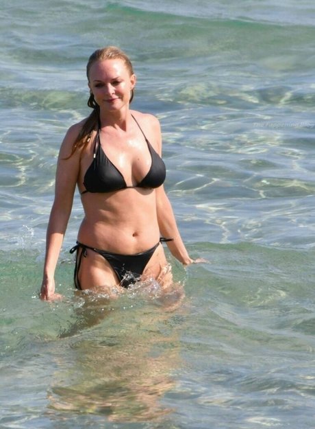 Heather Graham pornstar img