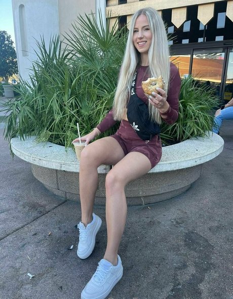 Hayleex adult model photos