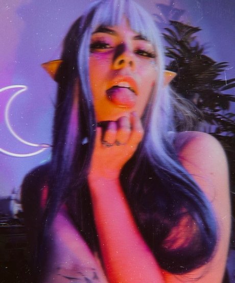 Luna Bloom star high quality gallery