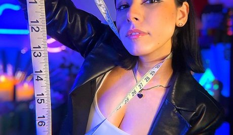 Luna Bloom star hd image