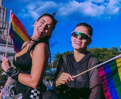 Luna Bloom Profile pic