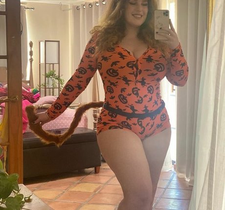 Moxy Mary model sex pics