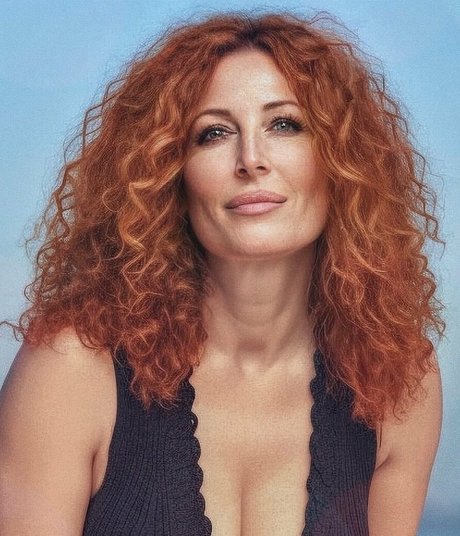 Mrs G Comics model art img