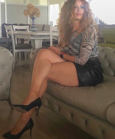 Mrs G Comics star top image