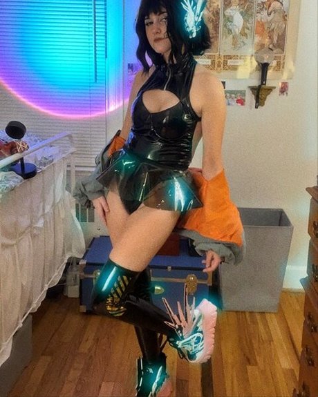 buubbyfrog exclusive actress picture