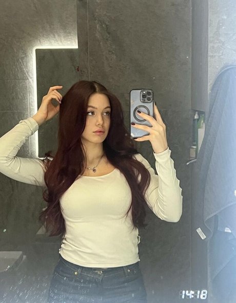 akyuliych perfect pornstar img