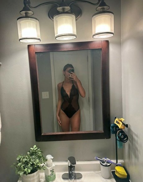 Justine Ouellet pornstar beautiful galleries