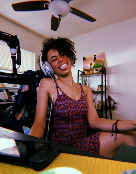 BlackKrystel pornographic model images