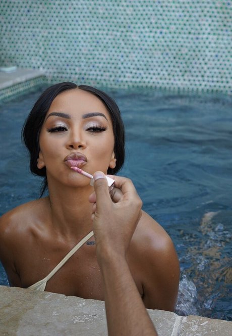 Brittany Renner model sexy pic