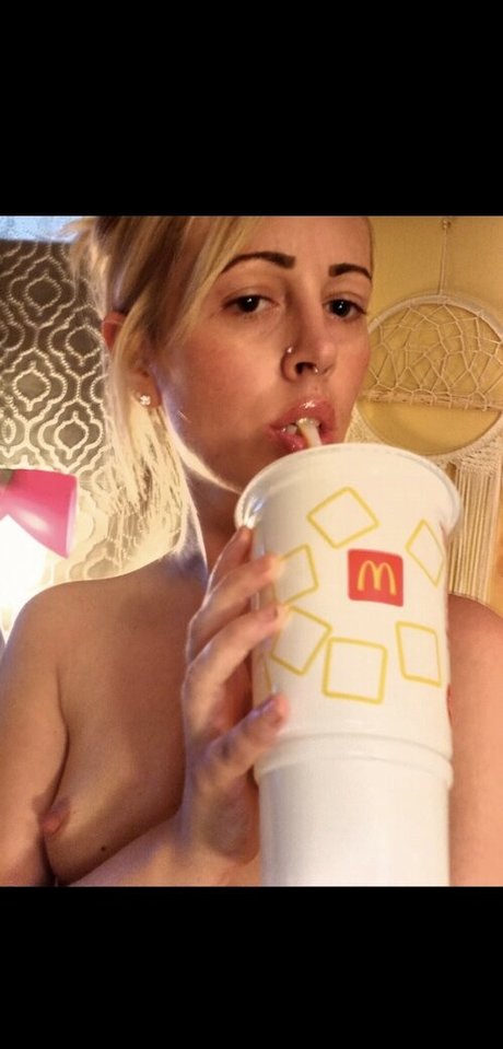 Kristy Kreme model high quality pics