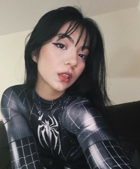 Jojotshy naked model images