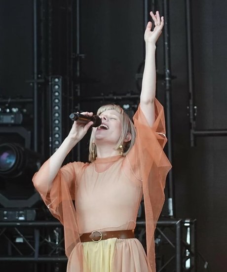 Aurora Aksnes Profile pic