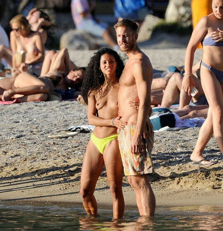 Vick Hope best star gallery