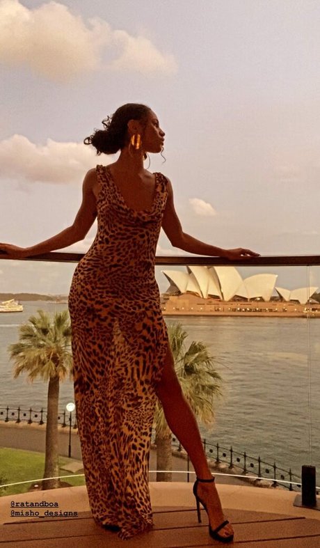 Vick Hope model perfect gallery