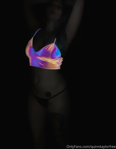 quinntaylorfree star naked picture